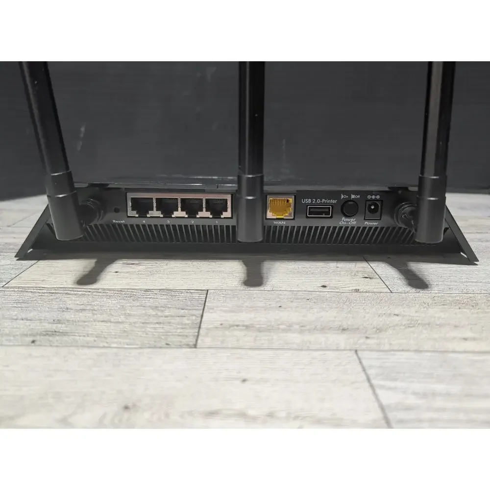 NETGEAR R6400 AC1750 Smart WiFi Router Wireless Router With Power Cord - Picture 8 of 12